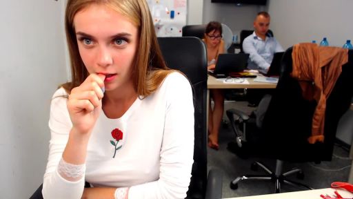 Русская вебкамщица и нюансы её работы